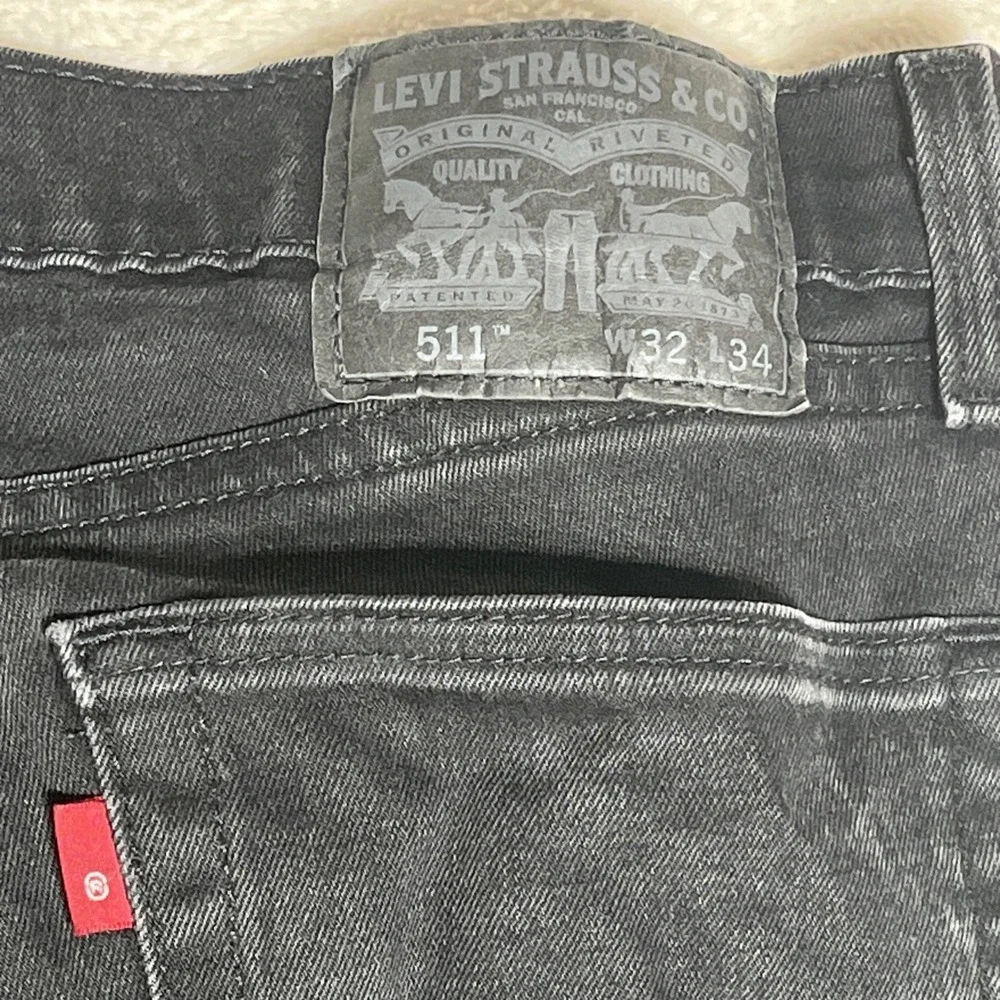 Levi's 511 Men's Jeans 32x34 Black Denim Slim Straight Pockets Mid Rise Cotton